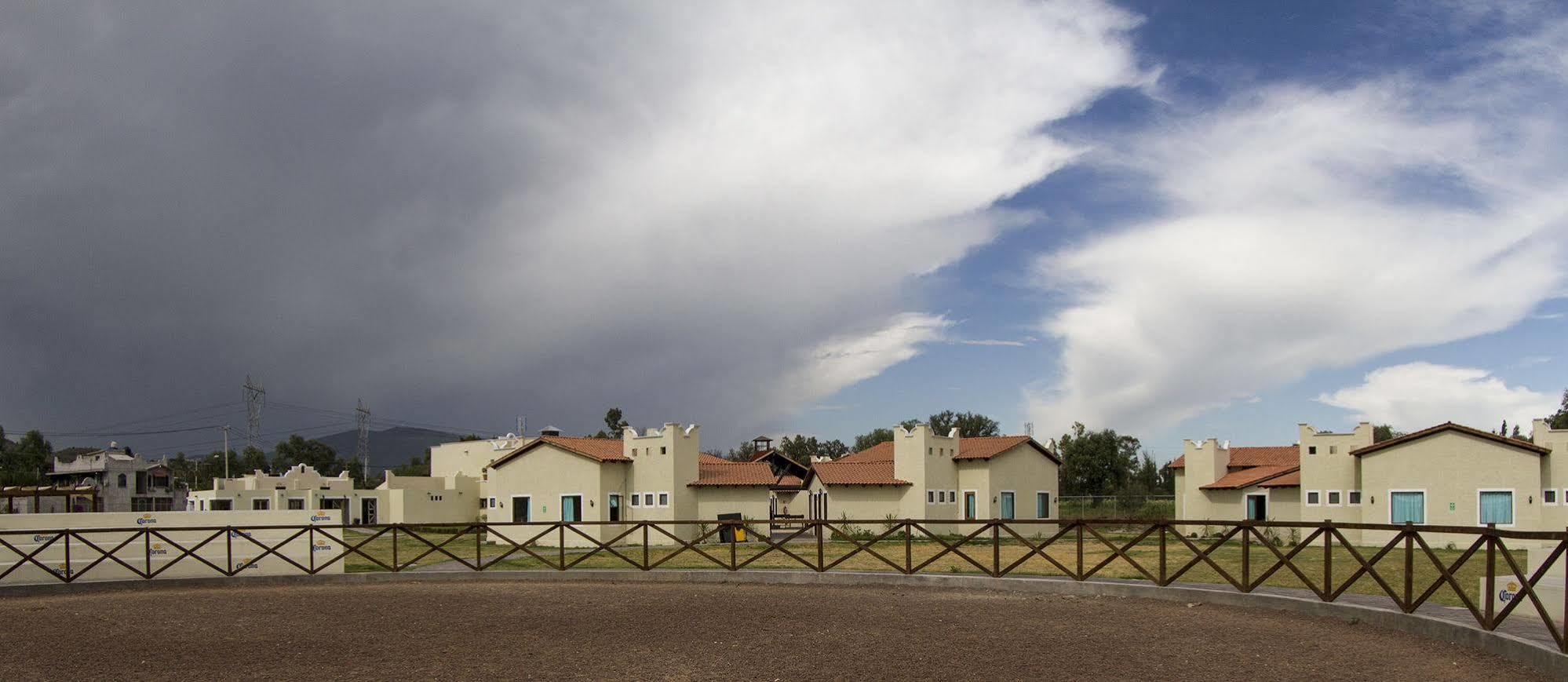 Teoticamp Hotel San Juan Teotihuacan Luaran gambar